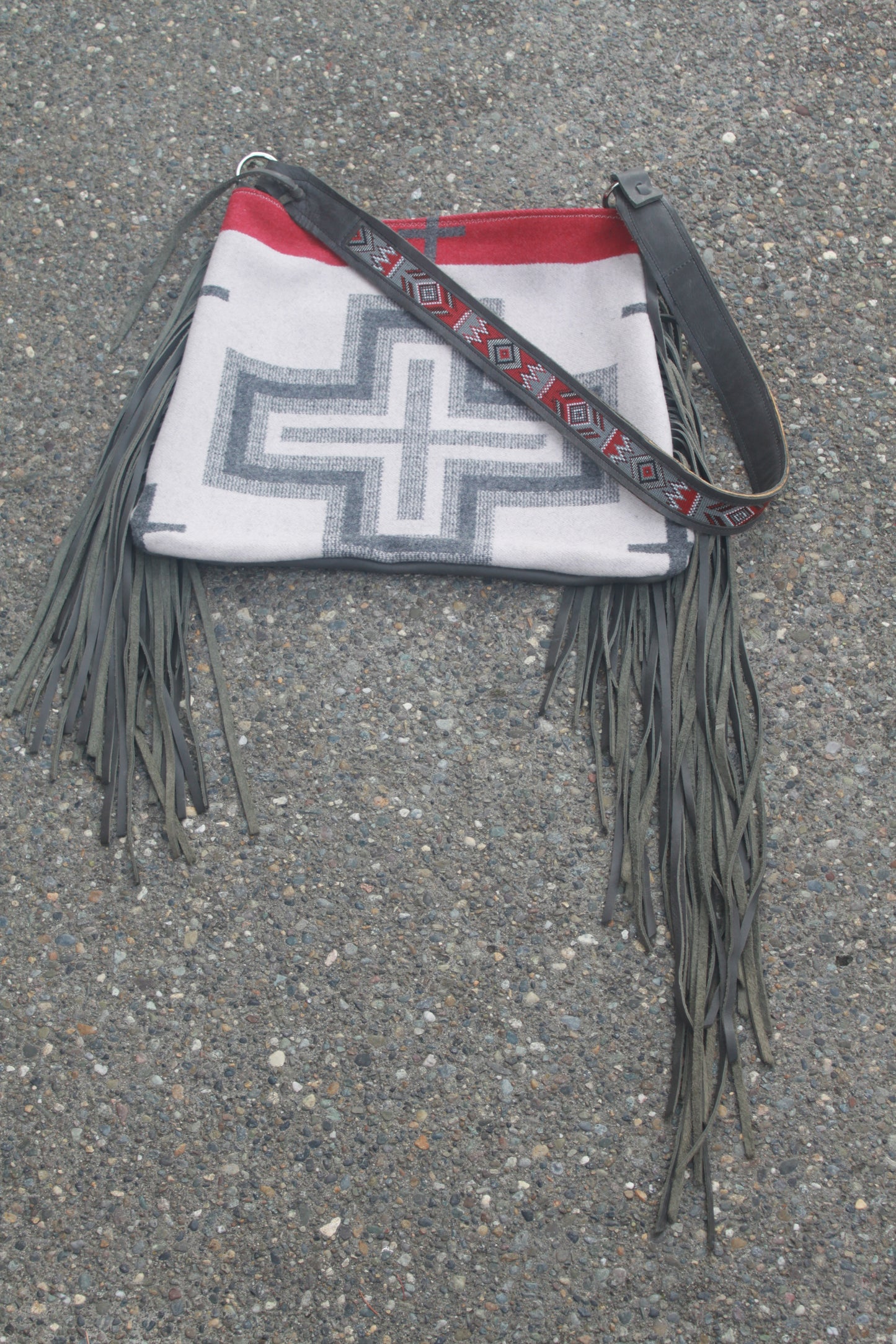 Show stopper Pendelton and gray fringe