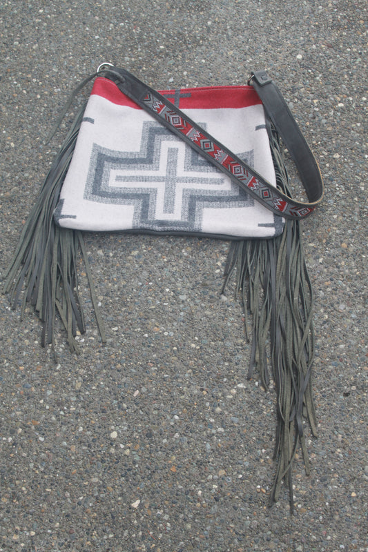 Show stopper Pendelton and gray fringe