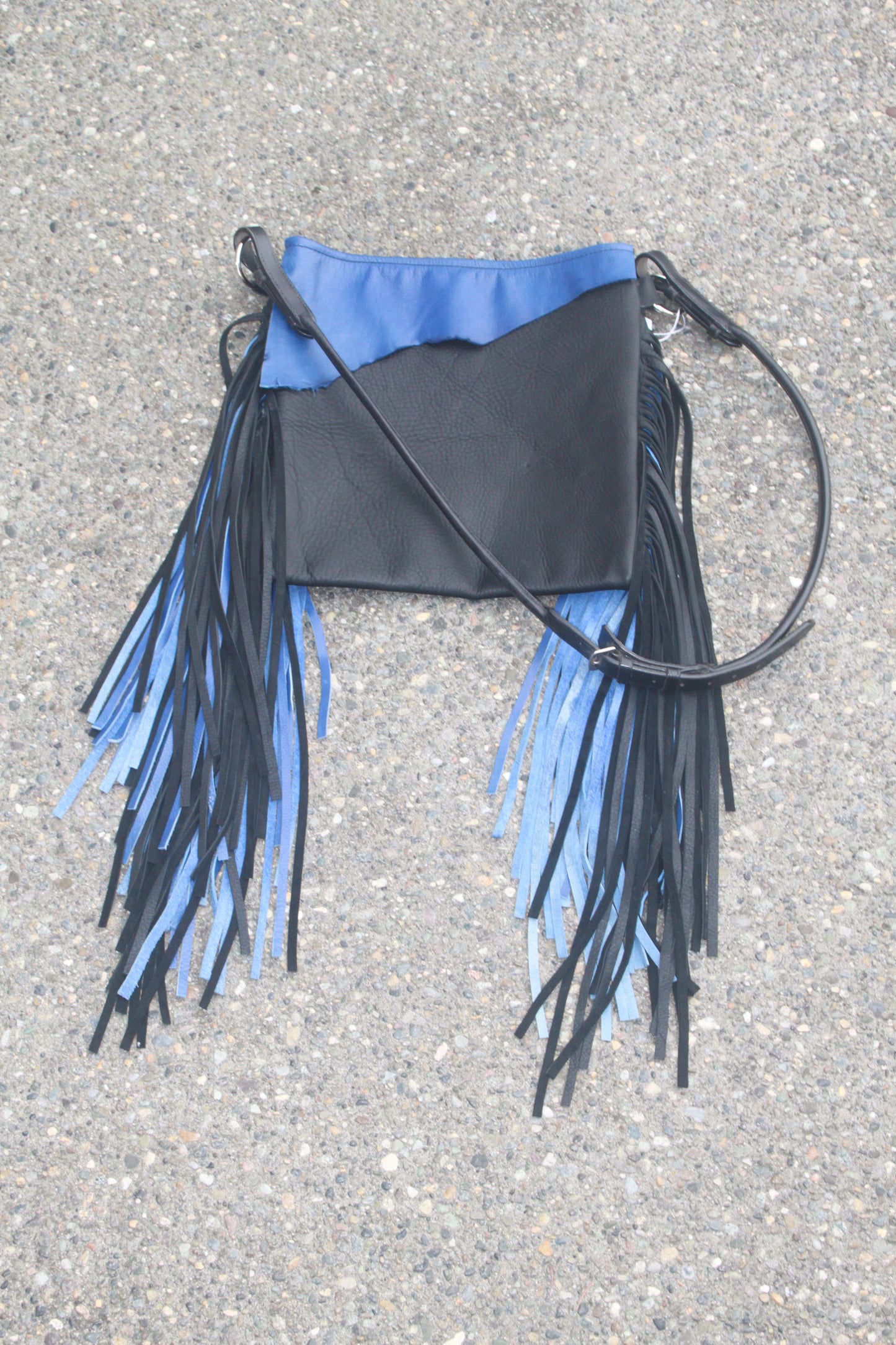 Vintage strap series, black body with double fringe